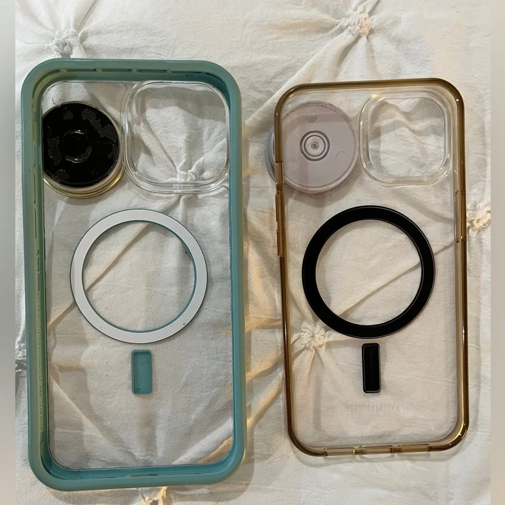Bundle of 2 IPhone 12, 13 clear cover with PopSockets, OtterBox, Heyday